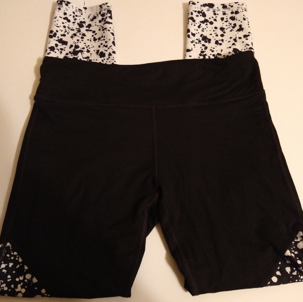 Fabletics Salar Statement Powerhold Leggings Sizem - image 3